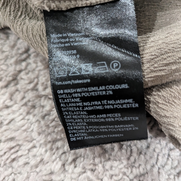 H&M Taupe Grey Brown Sleeveless Top Size Small - Picture 9 of 12